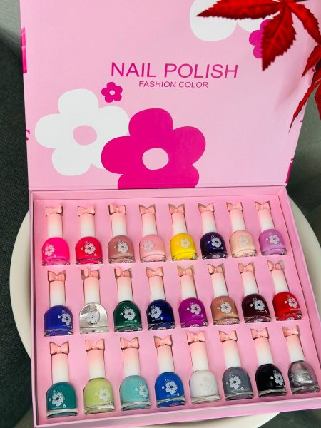 طقم مناكير 24 قطعة جودة عالية علبة بوكس